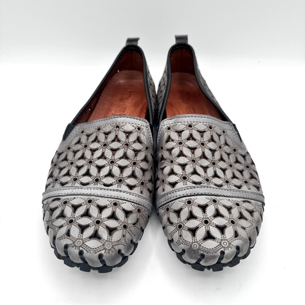 Spring Step Flowerflow Flat in Charcoal Gray size 41. (US 9.5-10)